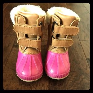 Gap Toddler snow boots size 5/6